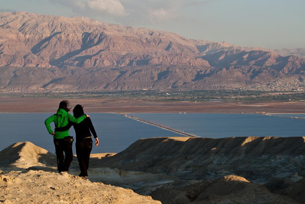 Belfer's Dead Sea Cabins Neot HaKikar