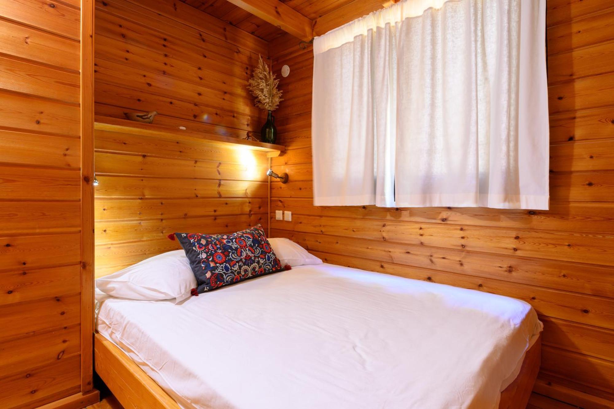 Belfer's Dead Sea Cabins Lodge