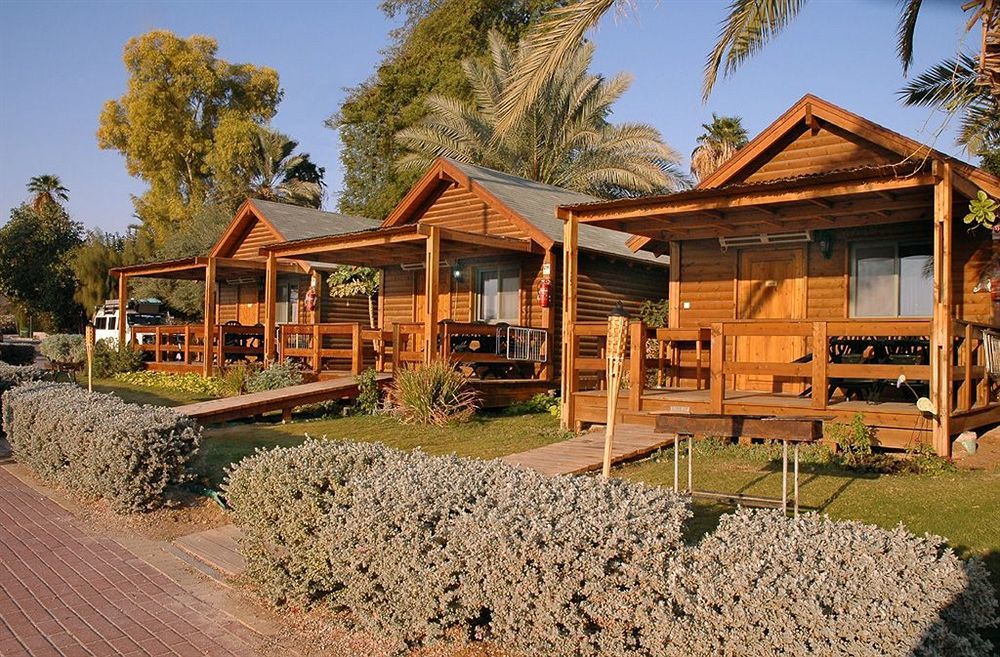 Belfer's Dead Sea Cabins Lodge Neot HaKikar