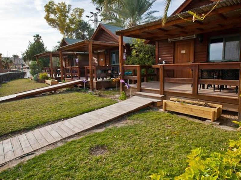 Lodge Belfer's Dead Sea Cabins Neot HaKikar