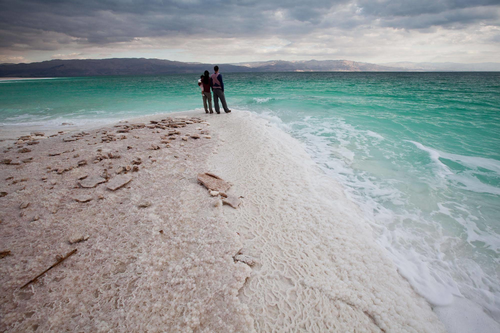 Belfer's Dead Sea Cabins * Neot HaKikar